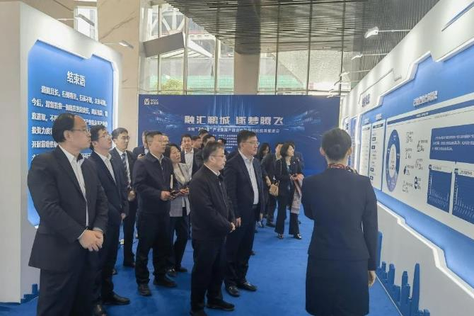 市委常委、常務(wù)副市長顧海東率考察團(tuán)赴深創(chuàng)投交流
